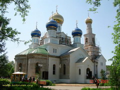 22 мая 2007 г. состоялось освящение Свято-Никольского храма по ул. Советской (возле к-т Товарищ, ранее здесь был бассейн).